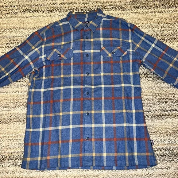 Patagonia Men’s Long Sleeved Organic Cotton Mid weight Fjord Flannel - Picture 2 of 5